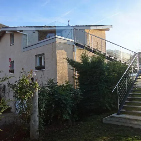De Tara - Grand Esprit - Piscine Chauffee - Geneve Apartment