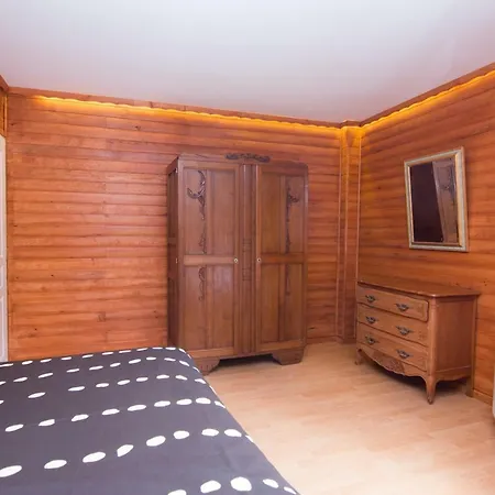 Apartment De Tara - Grand Esprit - Piscine Chauffee - Geneve *